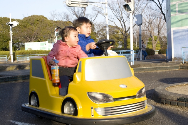 １歳 おもちゃ 乗り物